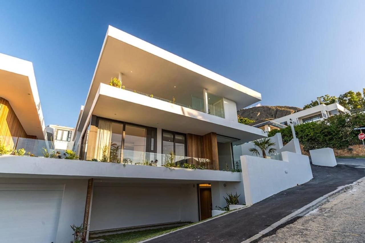 4 Bedroom Coeur De Lion Cape Town